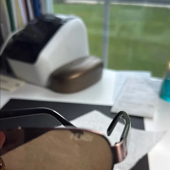 Fendi Brown Sunglasses FS398M - Picture 4 of 7